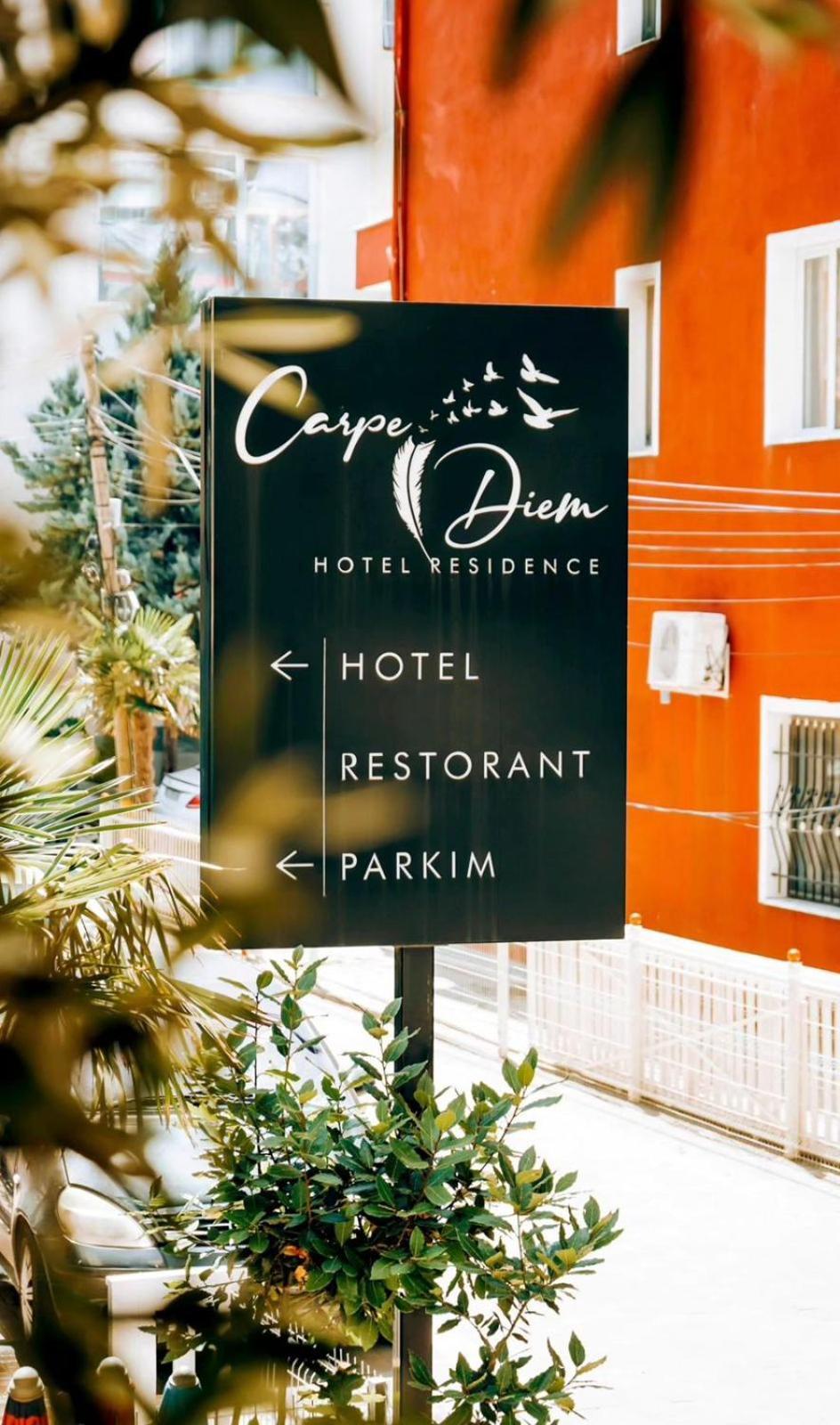 Carpe Diem Apartments-Hotel Shëngjin Exteriör bild